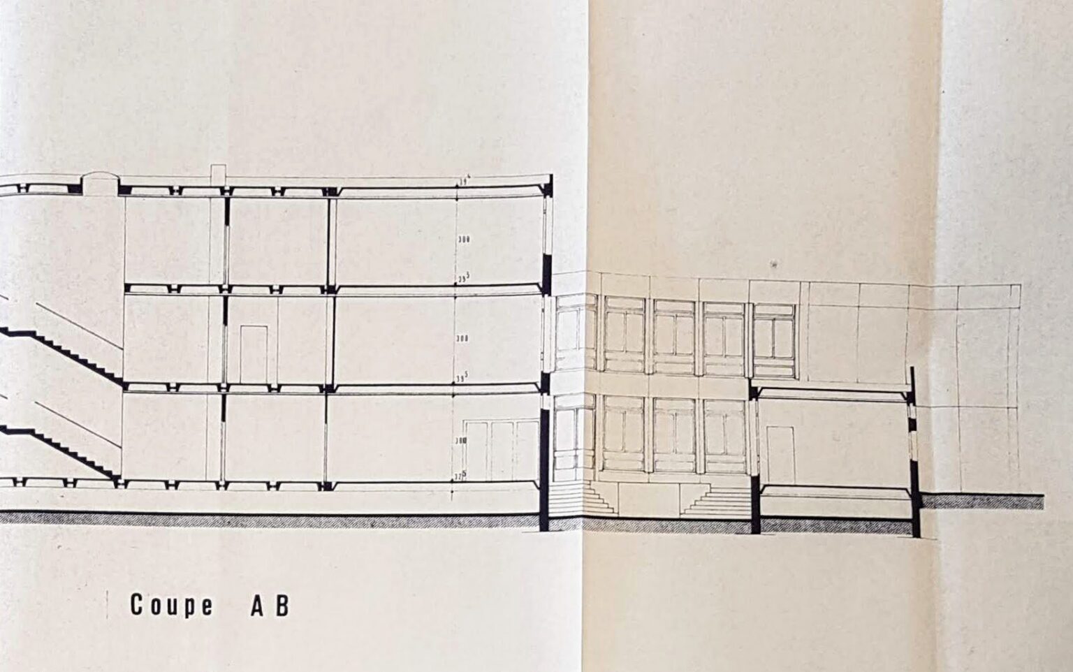 Yves Moignet, Coupe AB, projet 10A - détail , mai 1974, Archives de Vitré, 4 M 85